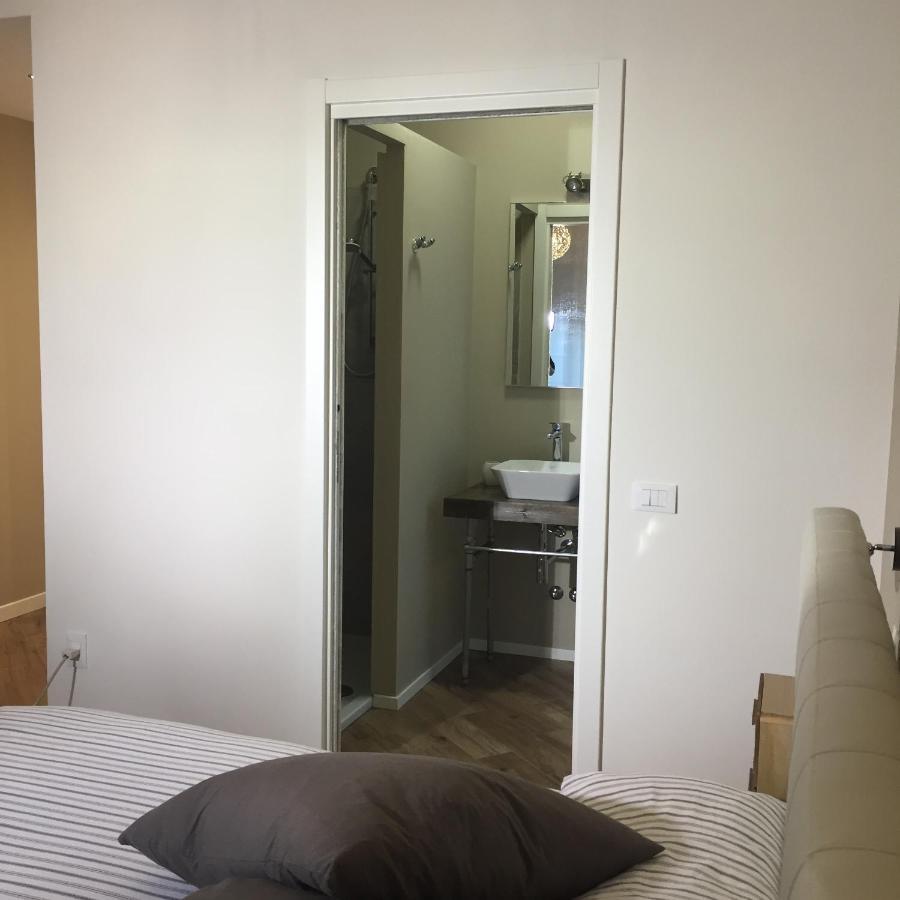 Mazzini 33 Lejlighedshotel Lainate Eksteriør billede